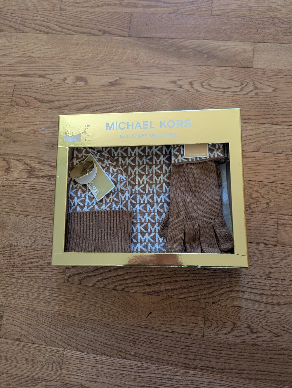 Michael Kors MK Logo 3 Piece Hat Scarf & Glove Boxed Set Camel Tan One Size NWT